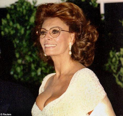 Easter Wallpaper Backgrounds on Barack Obama Hairstyles  Sophia Loren