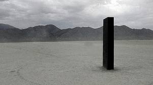 black-monolith-2001-a-space-odyssey.jpg